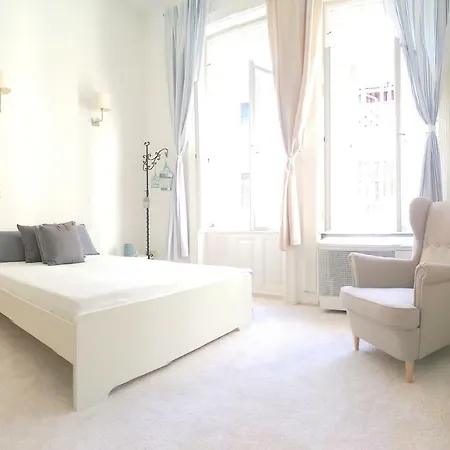 Cape Code Apartment Budapest