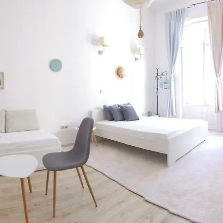 Cape Code Apartment Budapest